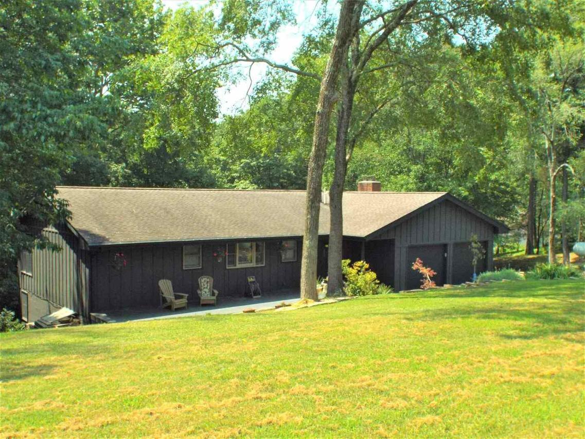 518 Union Grove Rd., Carbondale, IL 62903