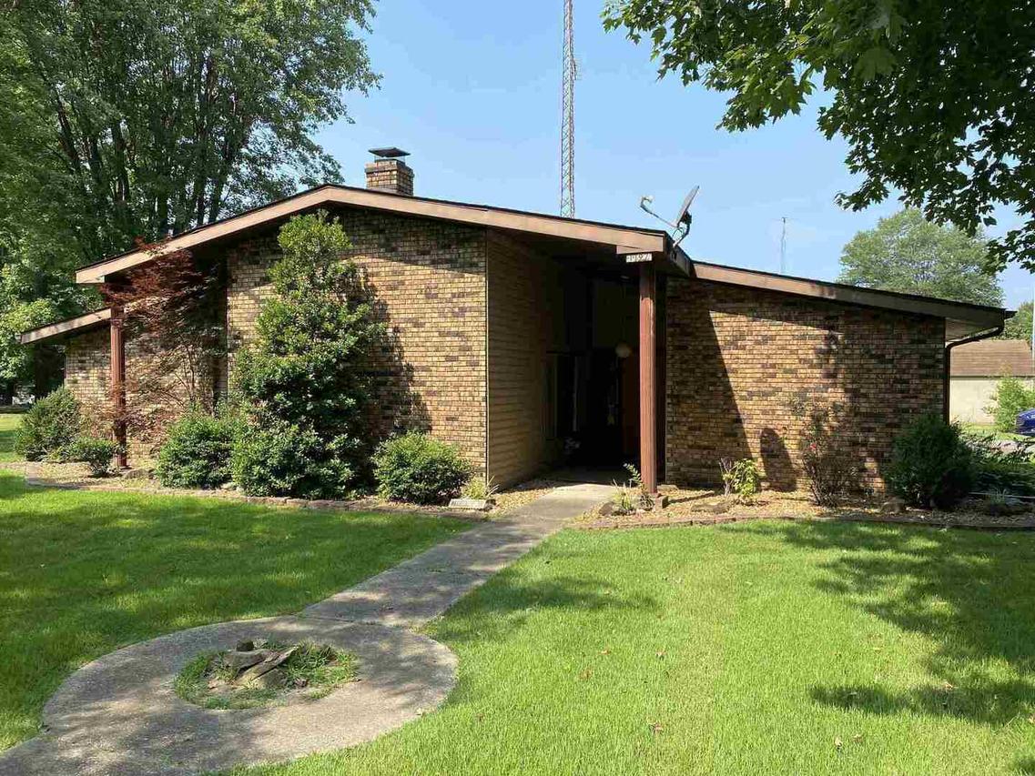 1197 Caprice Rd., West Frankfort, IL 62896