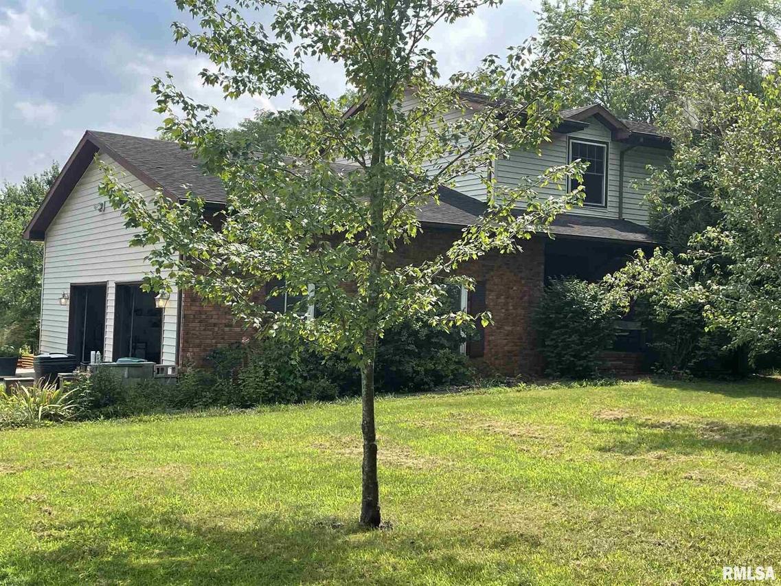 7861 Stonefort Rd., Creal Springs, IL 62922