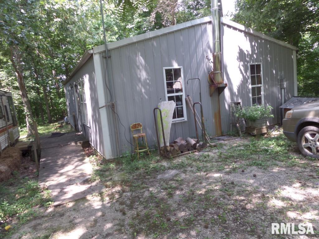 15432 N Doppler Ln., Ashley, IL 62808