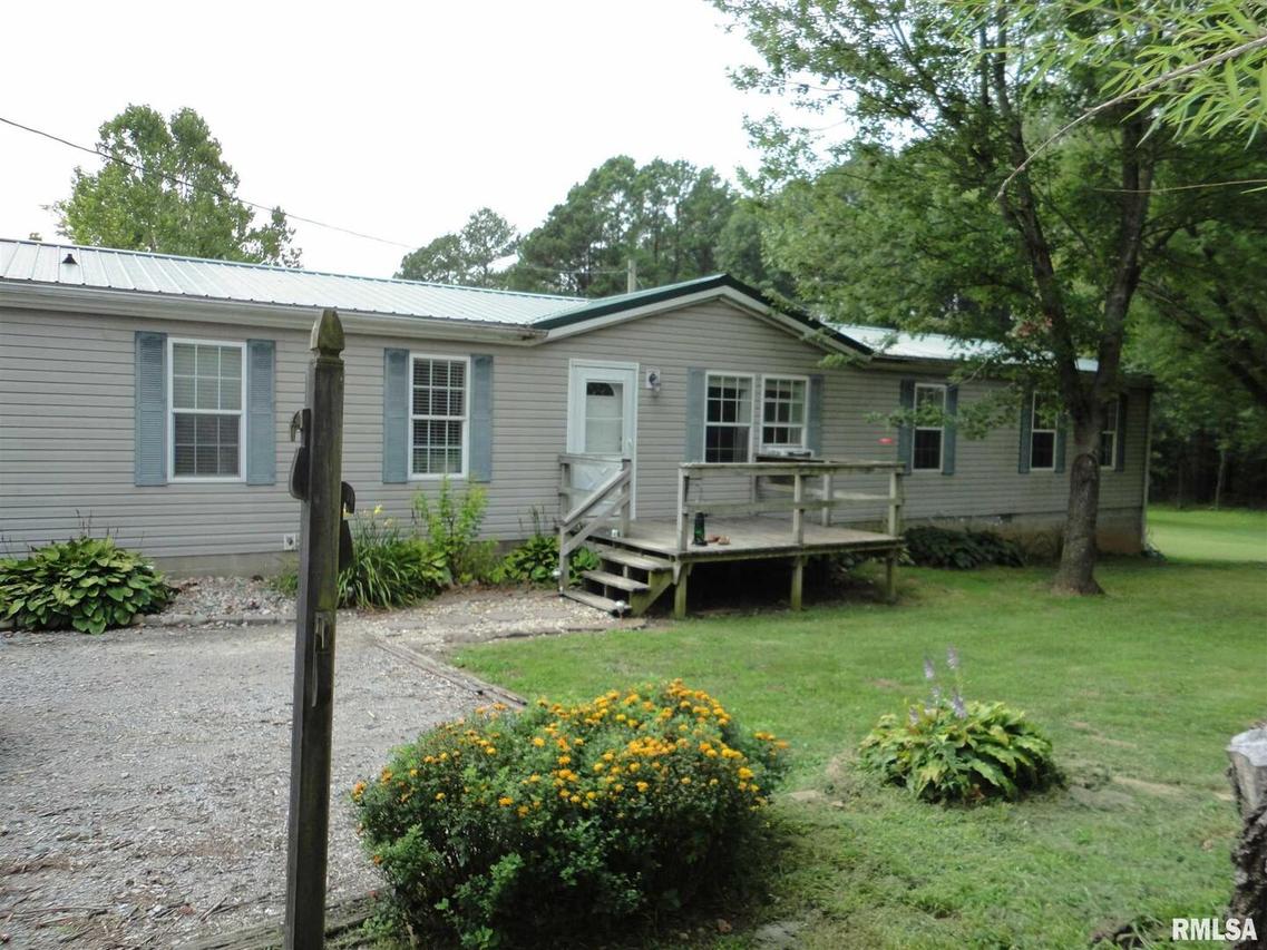 25236 Galatia Post Rd., Galatia, IL 62935