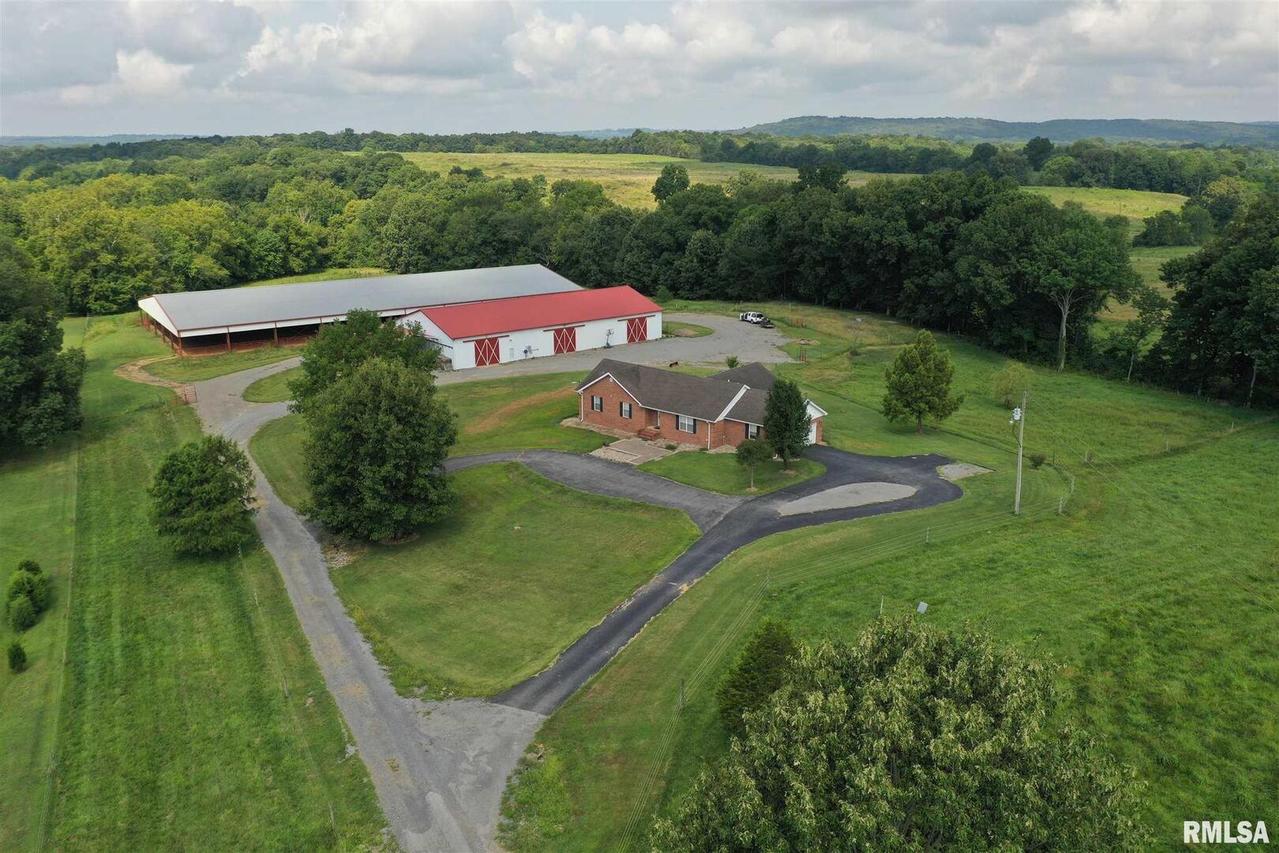 1505 Dutchman Lake Rd., Vienna, IL 62995