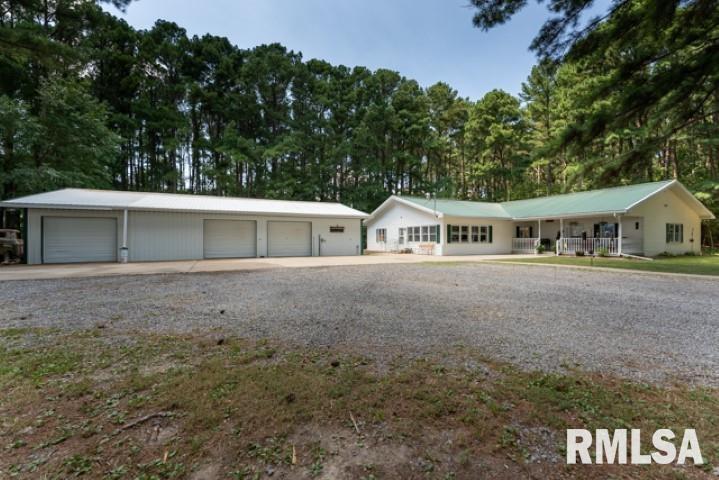 3381 Renfro Lake Rd., Mulkeytown, IL 62865