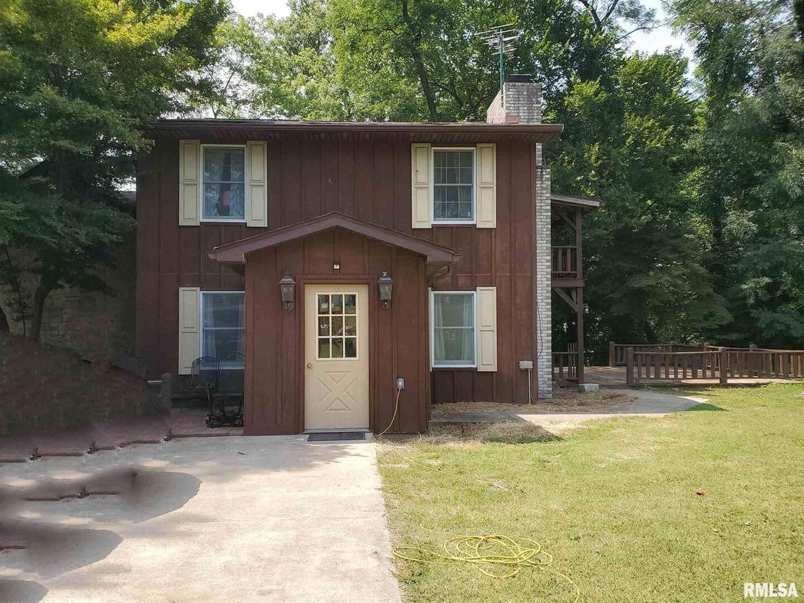 153 Chester St., Chester, IL