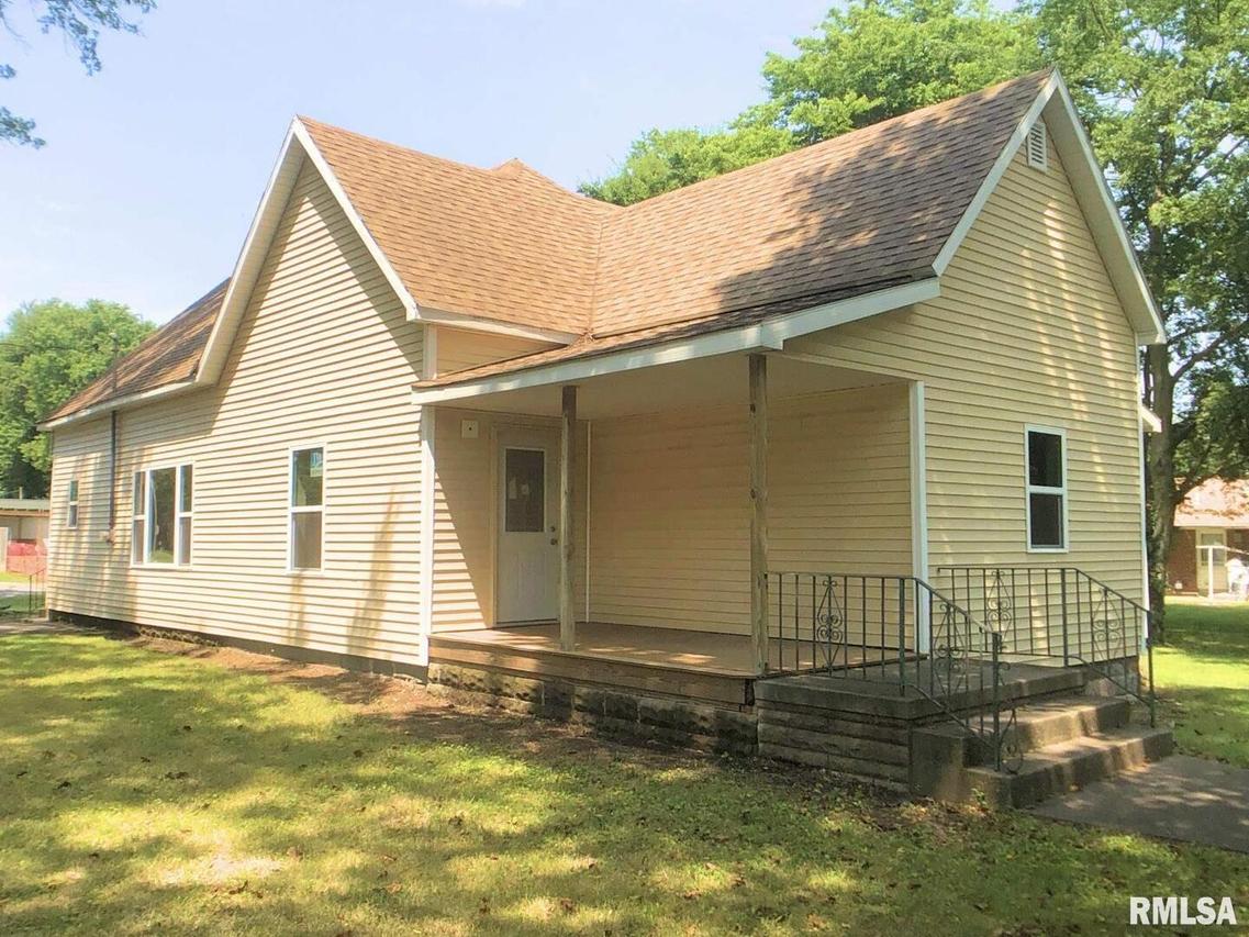 703 Van Wyck St., Carterville, IL 62918