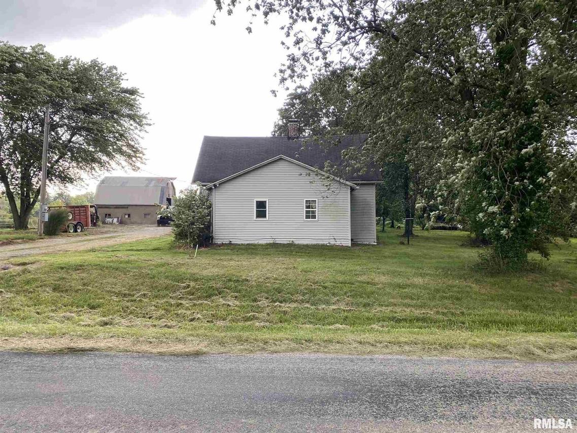 23580 N Post Oak Road Ln., Walnut Hill, IL 62893