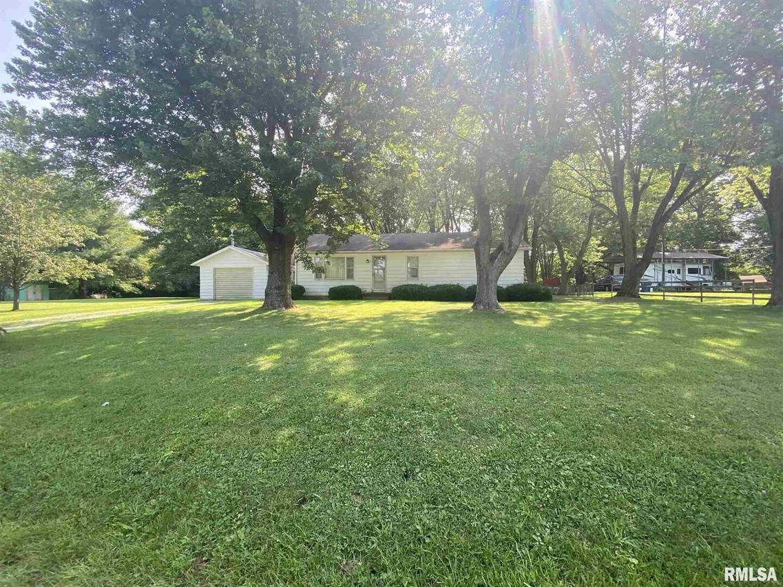 2333 S Pine St., Centralia, IL 62801