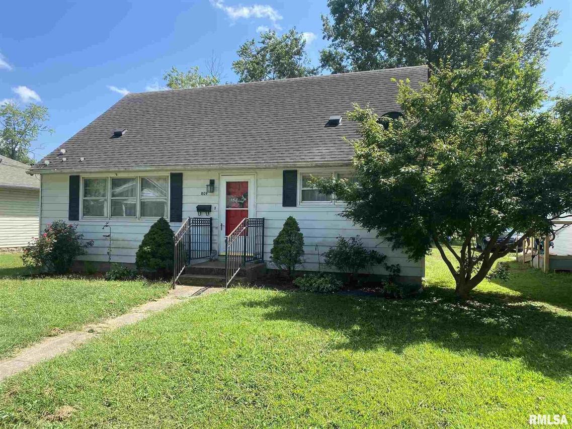 809 Somerset St., Murphysboro, IL 62966
