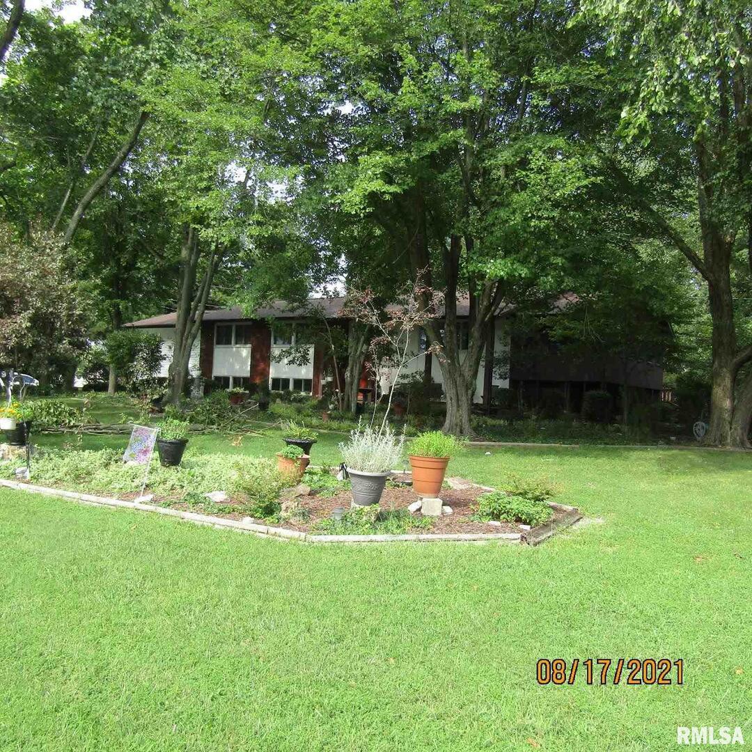 400 Vickie Ln., Herrin, IL 62948