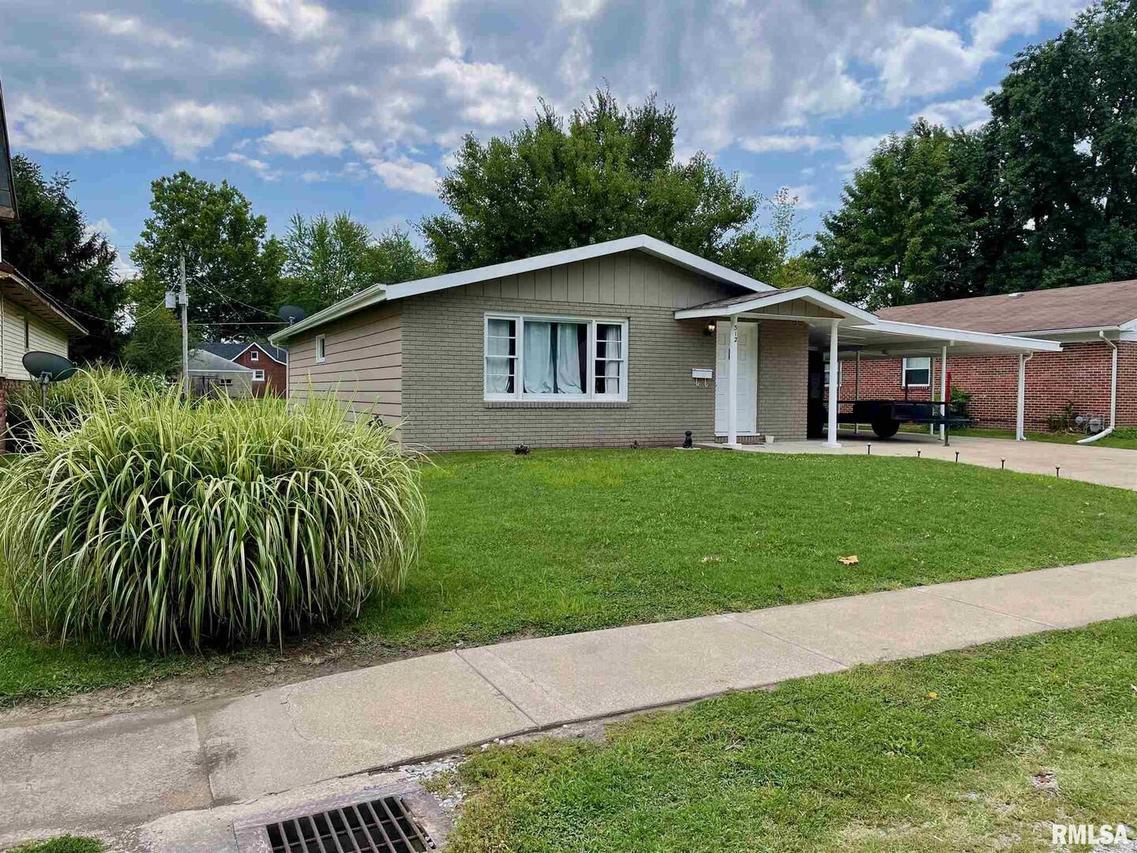 312 E Lindell St., West Frankfort, IL 62896