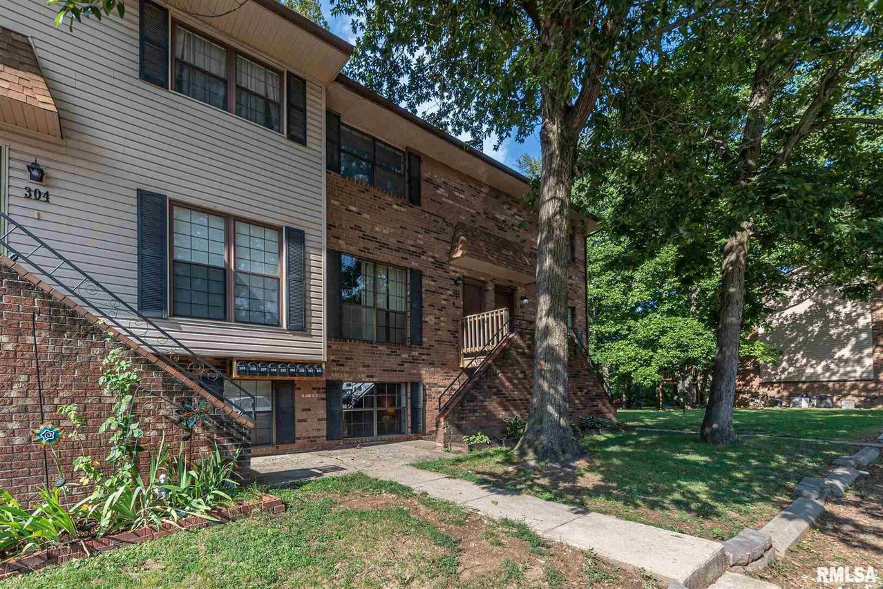 303 Halia Crest St., Mt Vernon, IL 62864