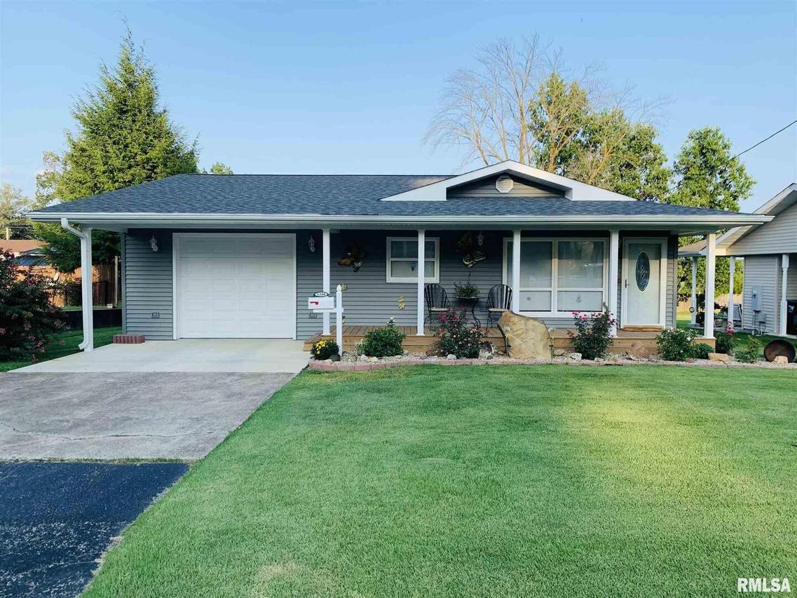 1306 S Roosevelt St., Harrisburg, IL 62946