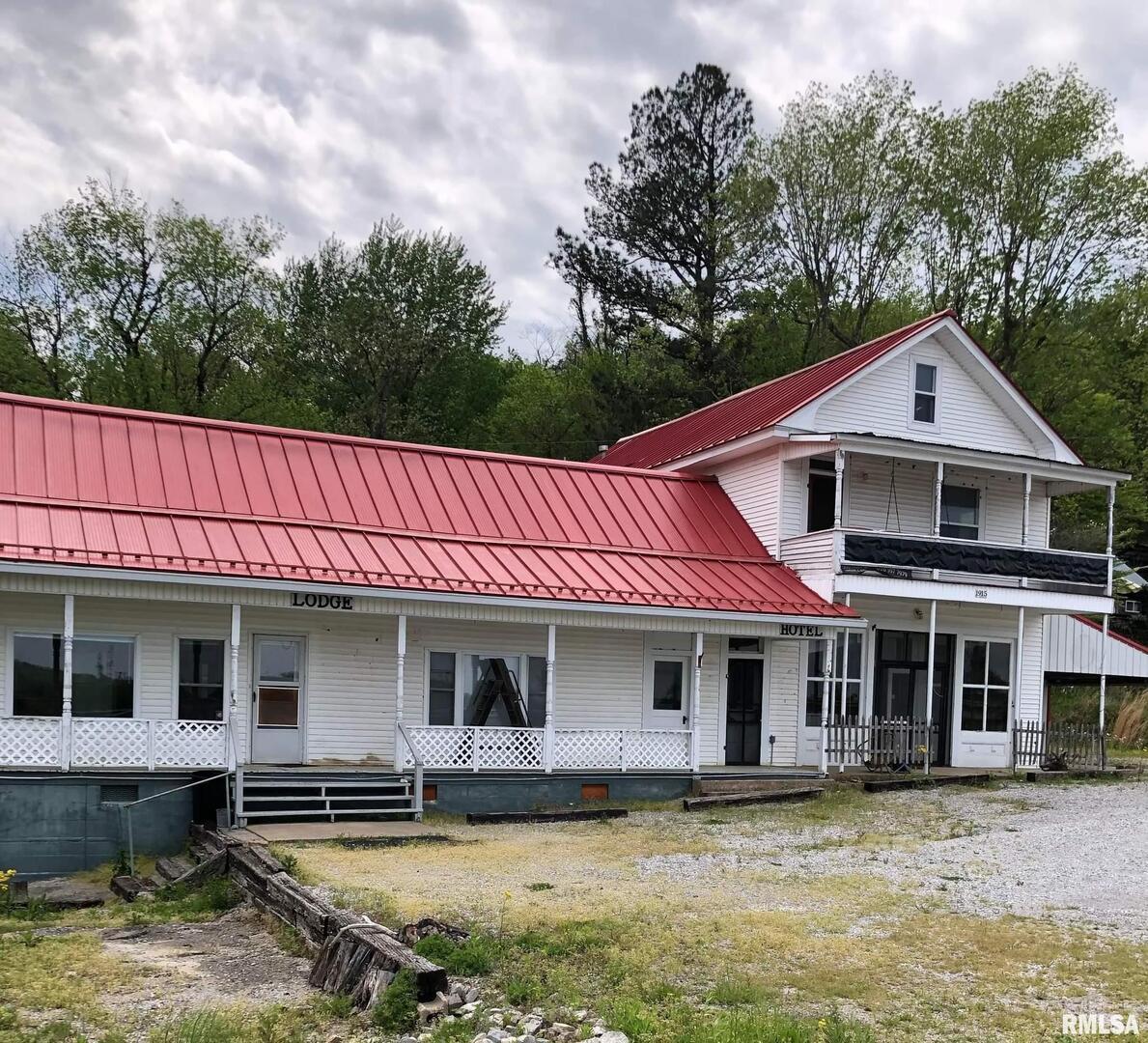 1073 Bay City Rd., Golconda, IL 62938