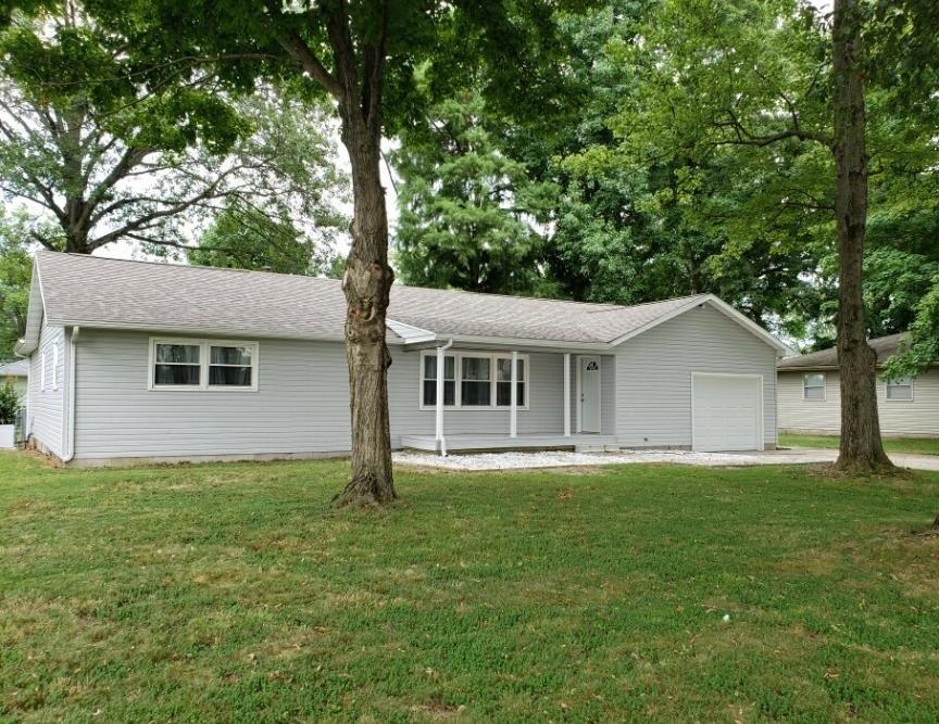 629 Sara Dr., Centralia, IL 62801