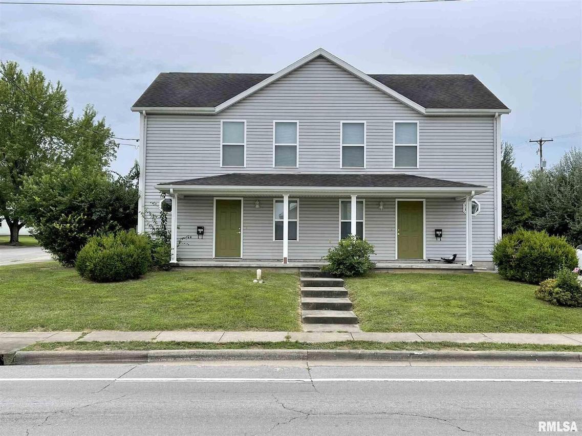 615 E Park St., Carbondale, IL 62901