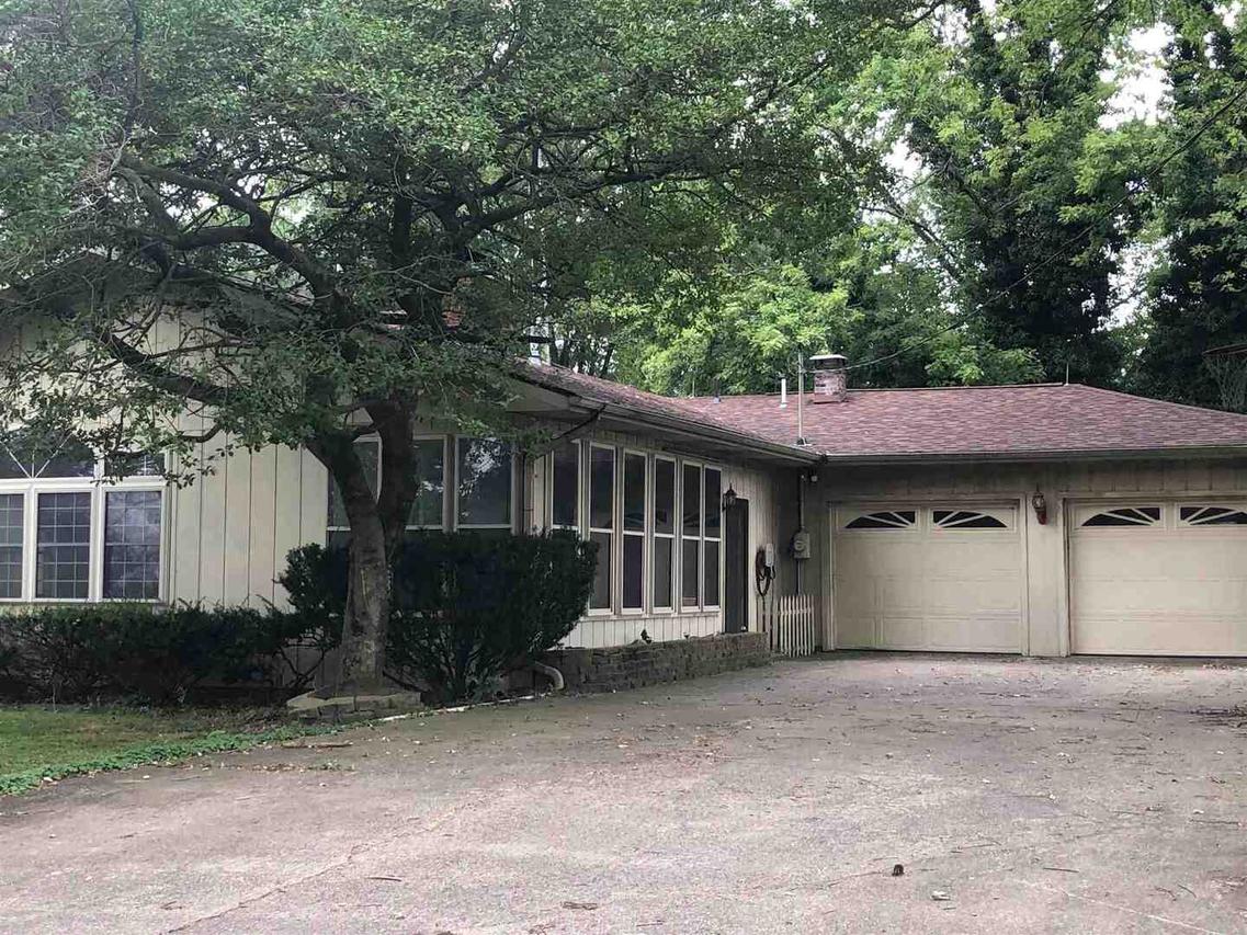 117 N Marshall St., Dix, IL 62830