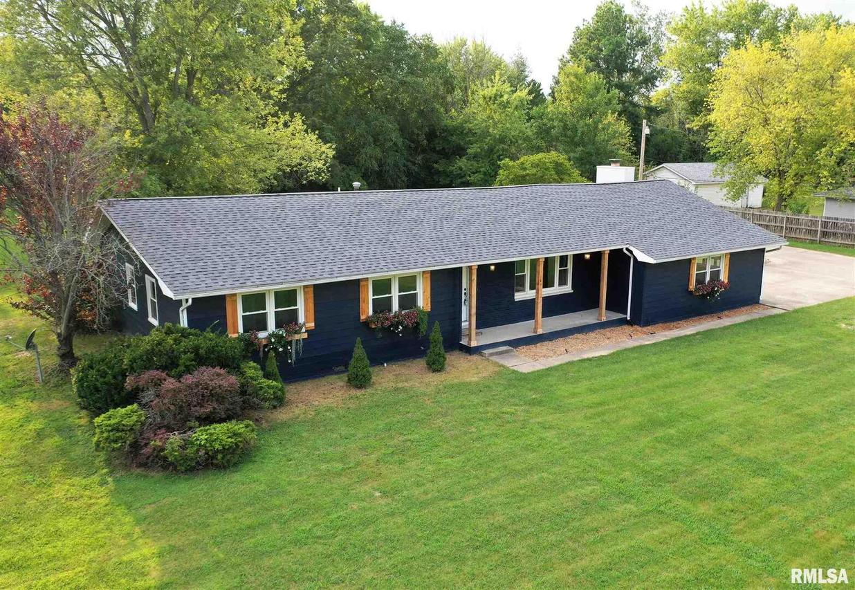 4229 Radio Tower Rd., Salem, IL 62881