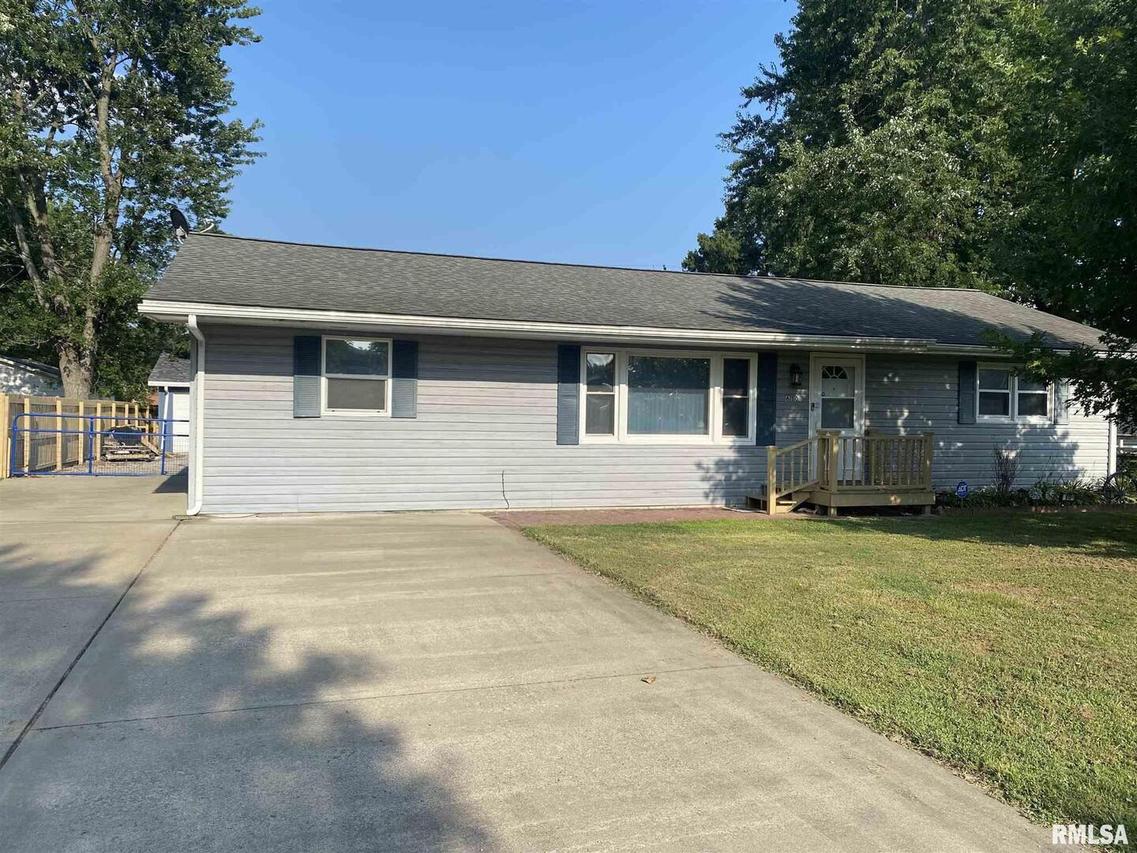 610 Franklin Ave., West Frankfort, IL 62896