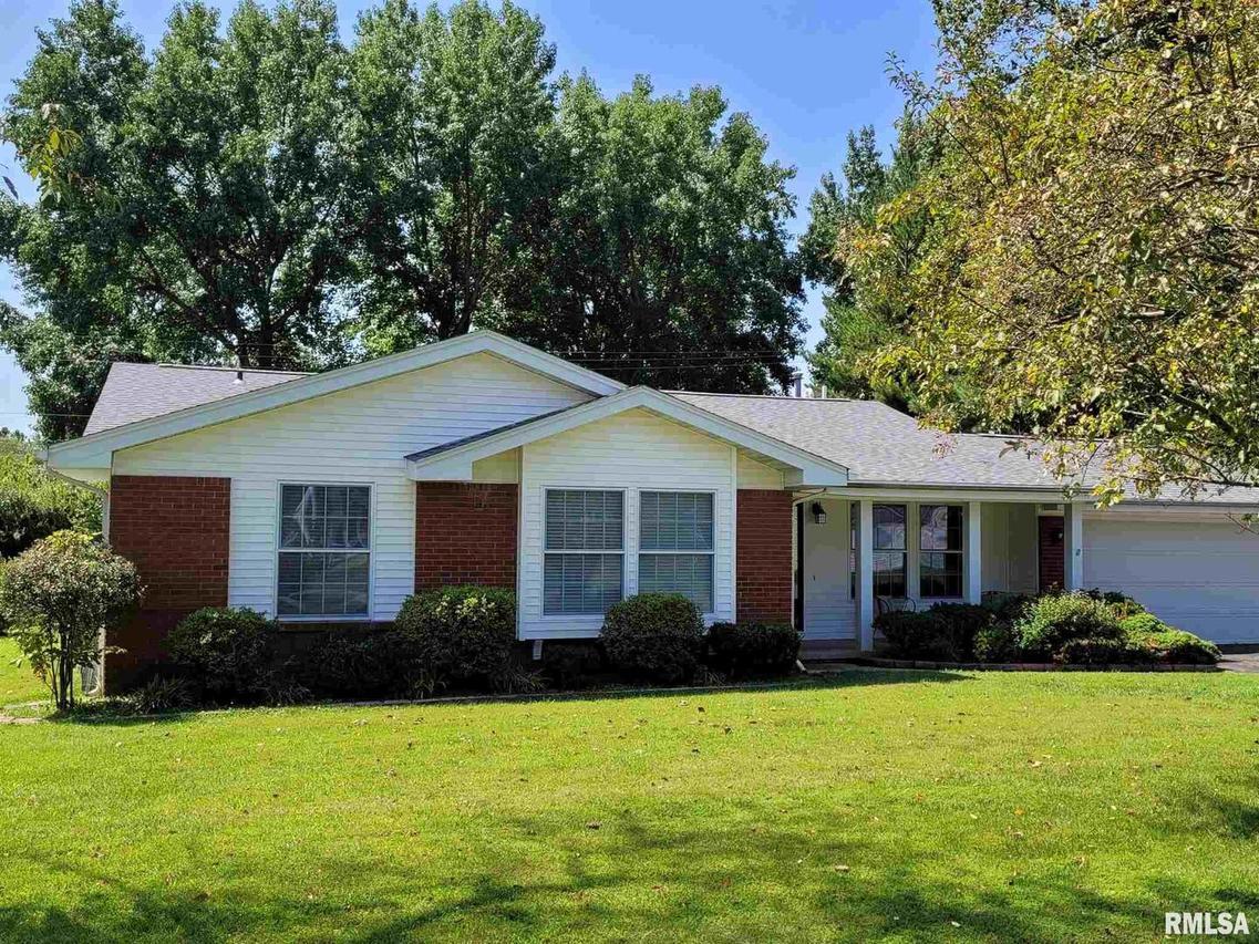 3209 Mulberry St., Mt Vernon, IL 62864