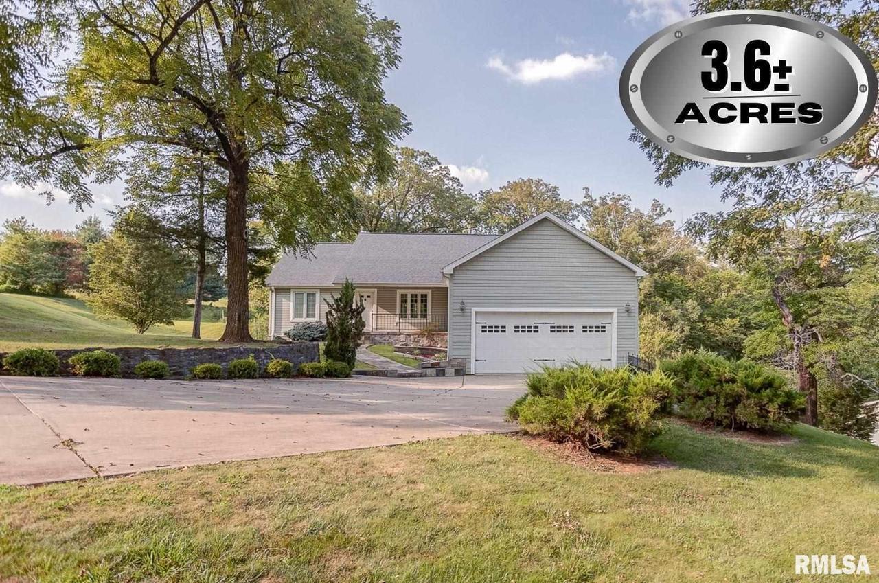 2 Greenbriar Ln., Chester, IL 62233