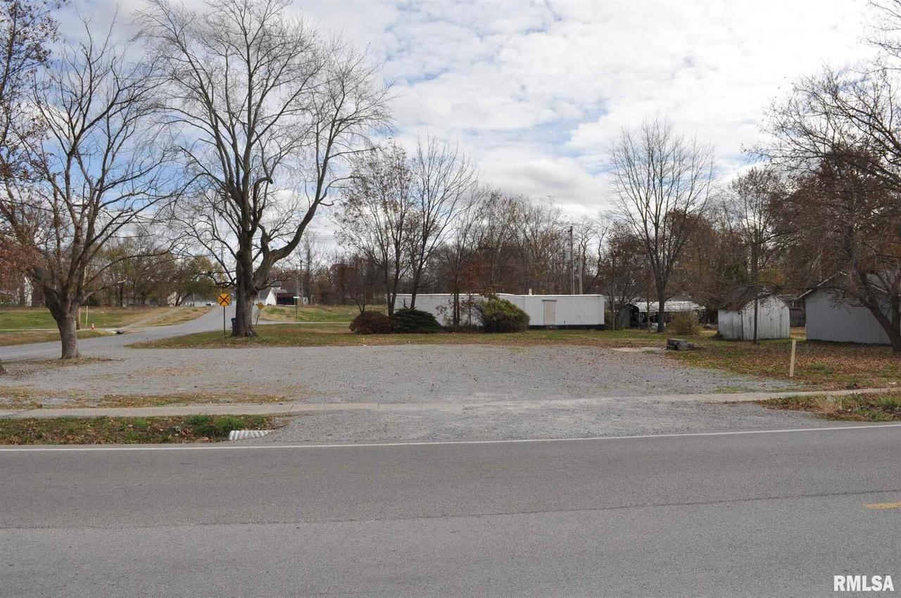 301 S Marshall Ave., Mcleansboro, IL 62859