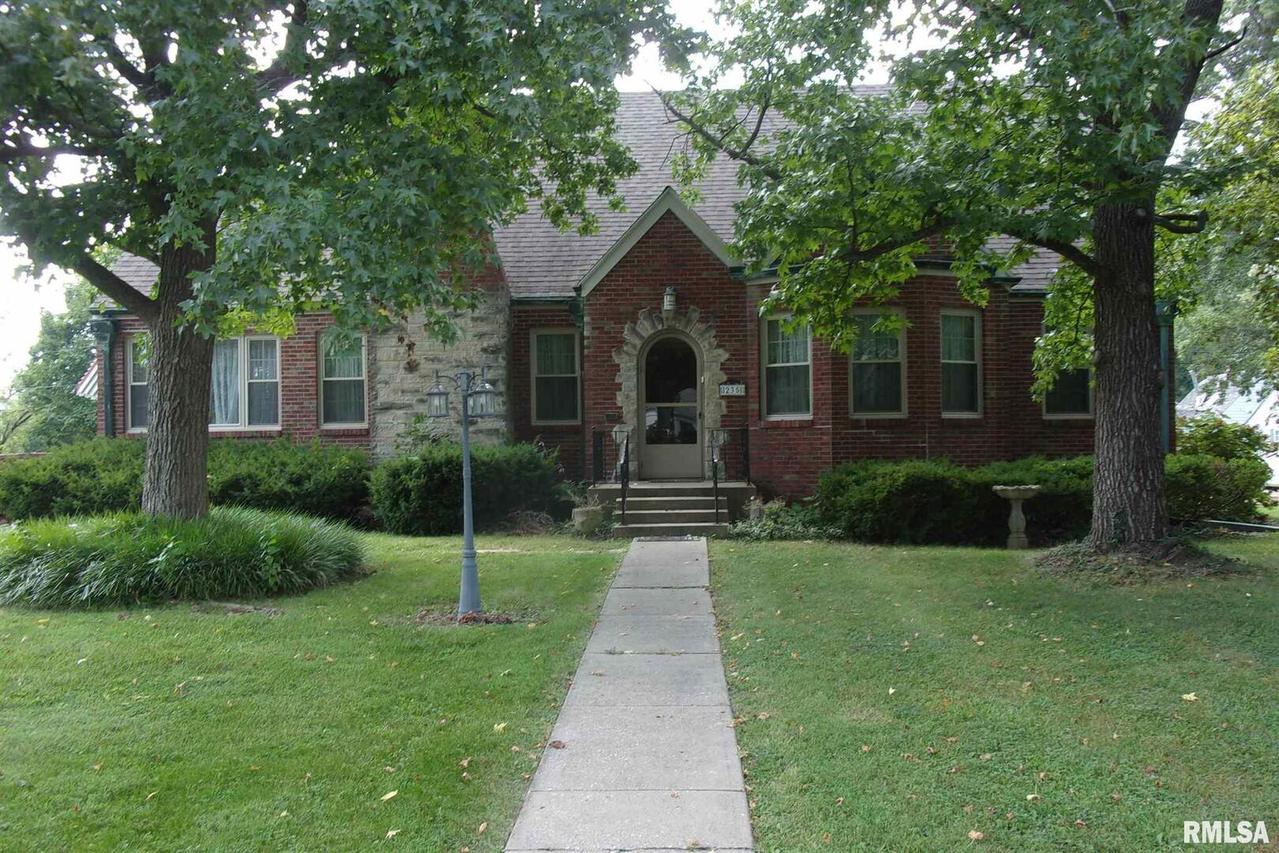 235 N Indiana Ave., Salem, IL 62881