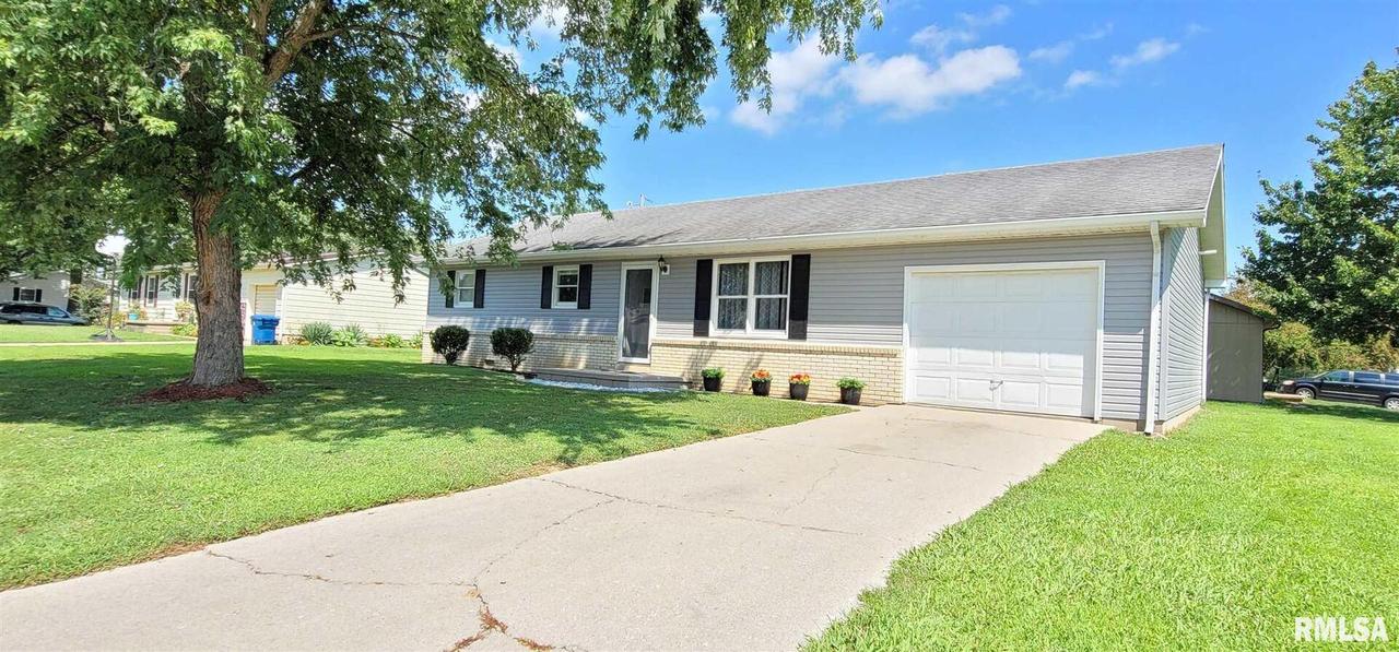 107 S Daniel St., Mt Carmel, IL 62863