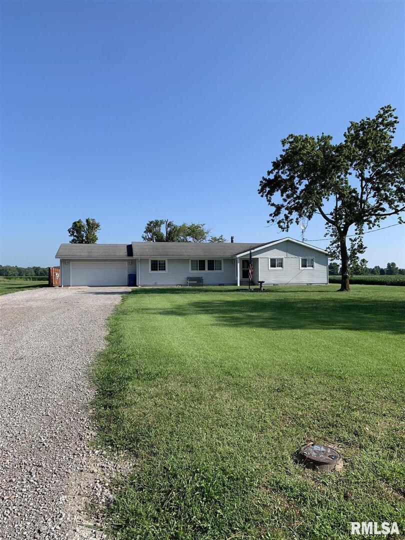 8127 Bluebird Rd., Tamaroa, IL 62888