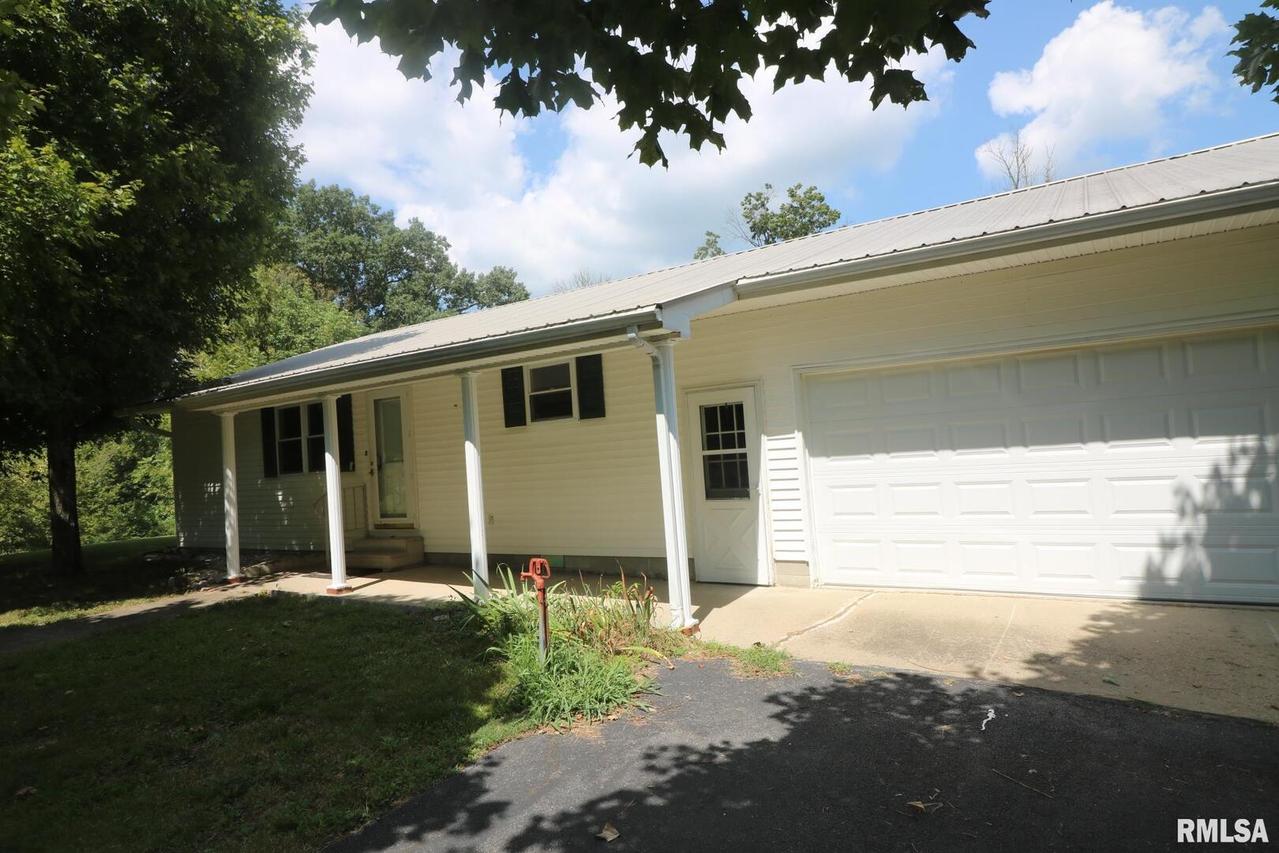 2312 Nielson Crossing Rd., Marion, IL 62959