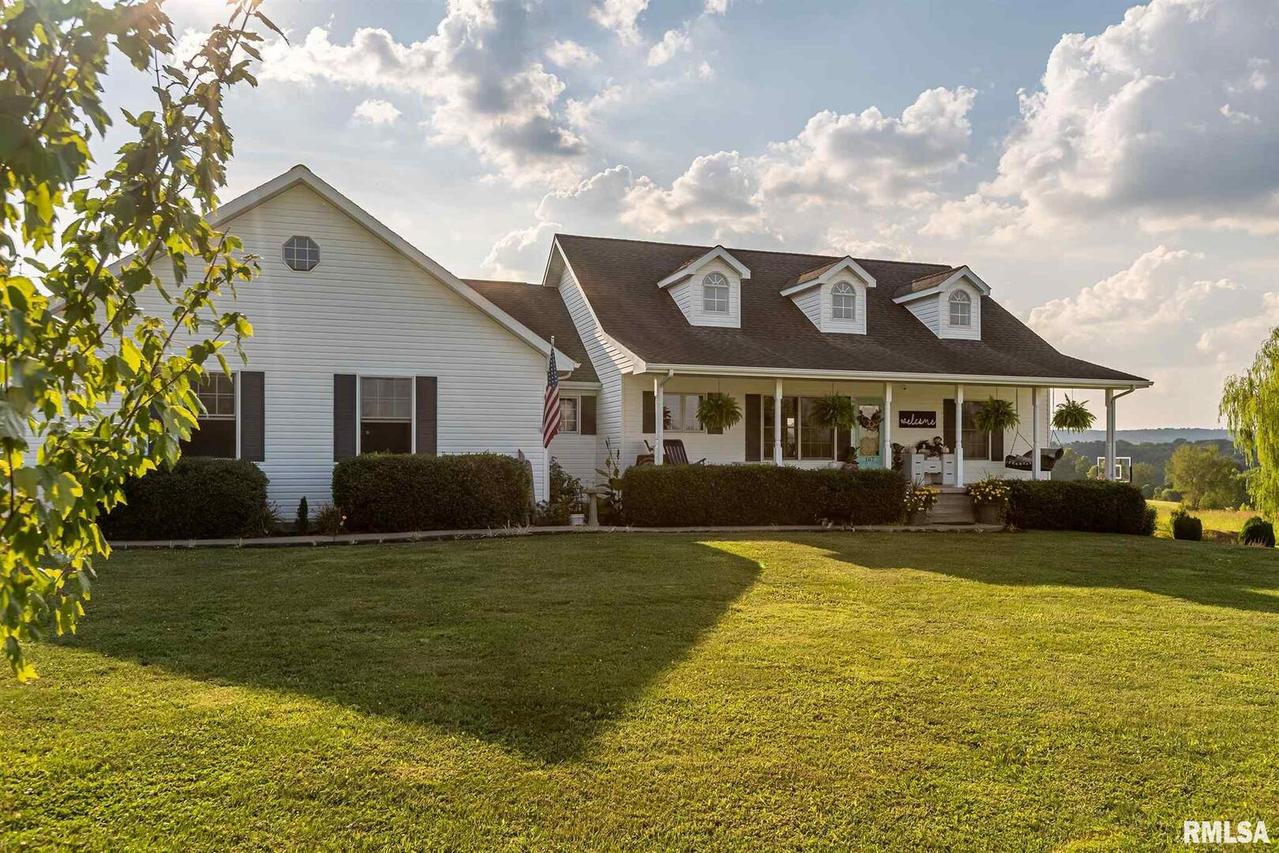 167 Coonhunters Rd., Golconda, IL 62938