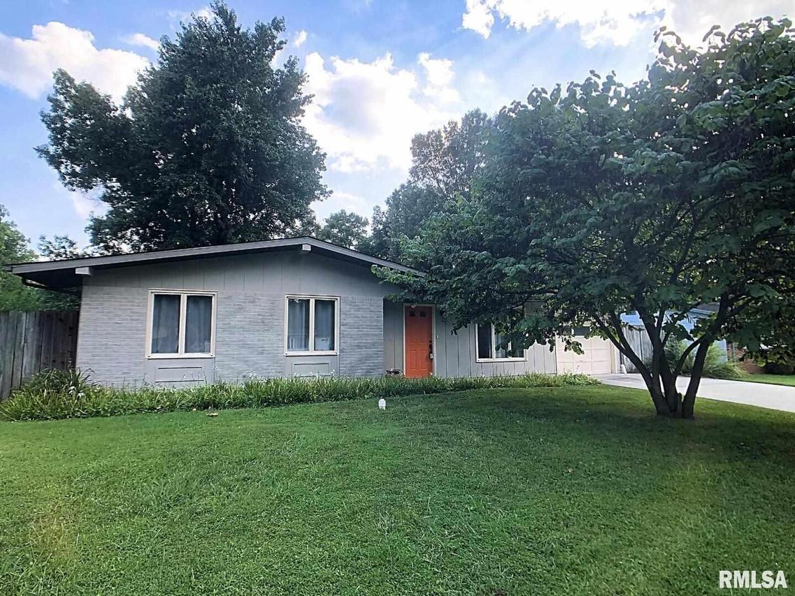 1811 W Freeman, Carbondale, IL 62901