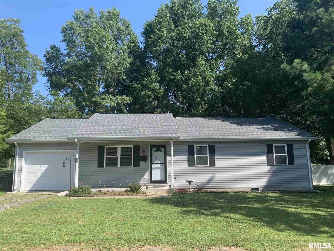 810 Farris St., Carterville, IL 62918