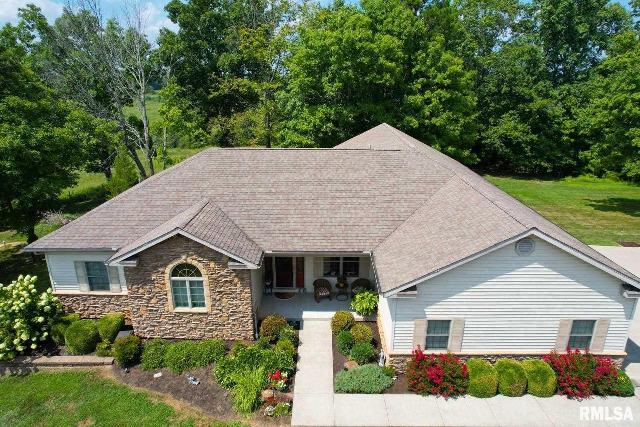 99 Downs Ln., Cobden, IL 62920