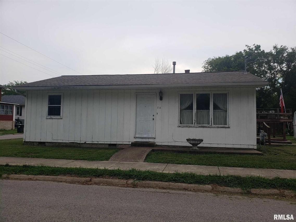 716 N Cherry St., Harrisburg, IL 62946