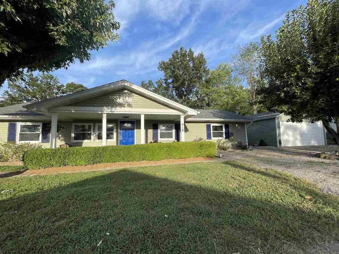 418 Clifty Heights Dr., Marion, IL 62959