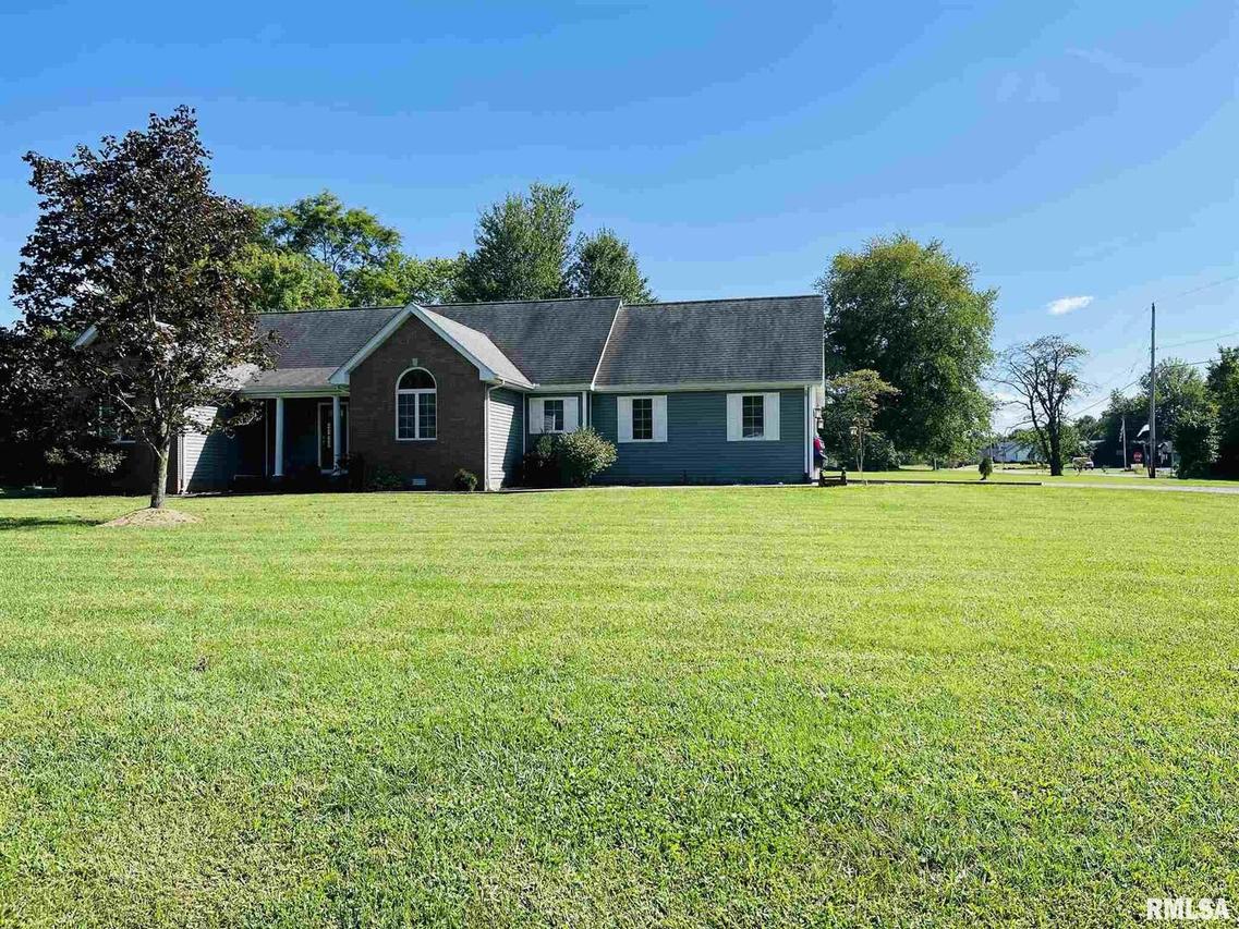 35 Evergreen Ln., Harrisburg, IL 62946