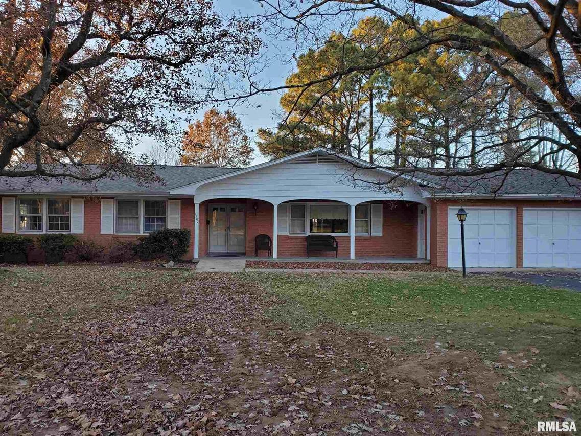 1100 Park Blvd., Chester, IL