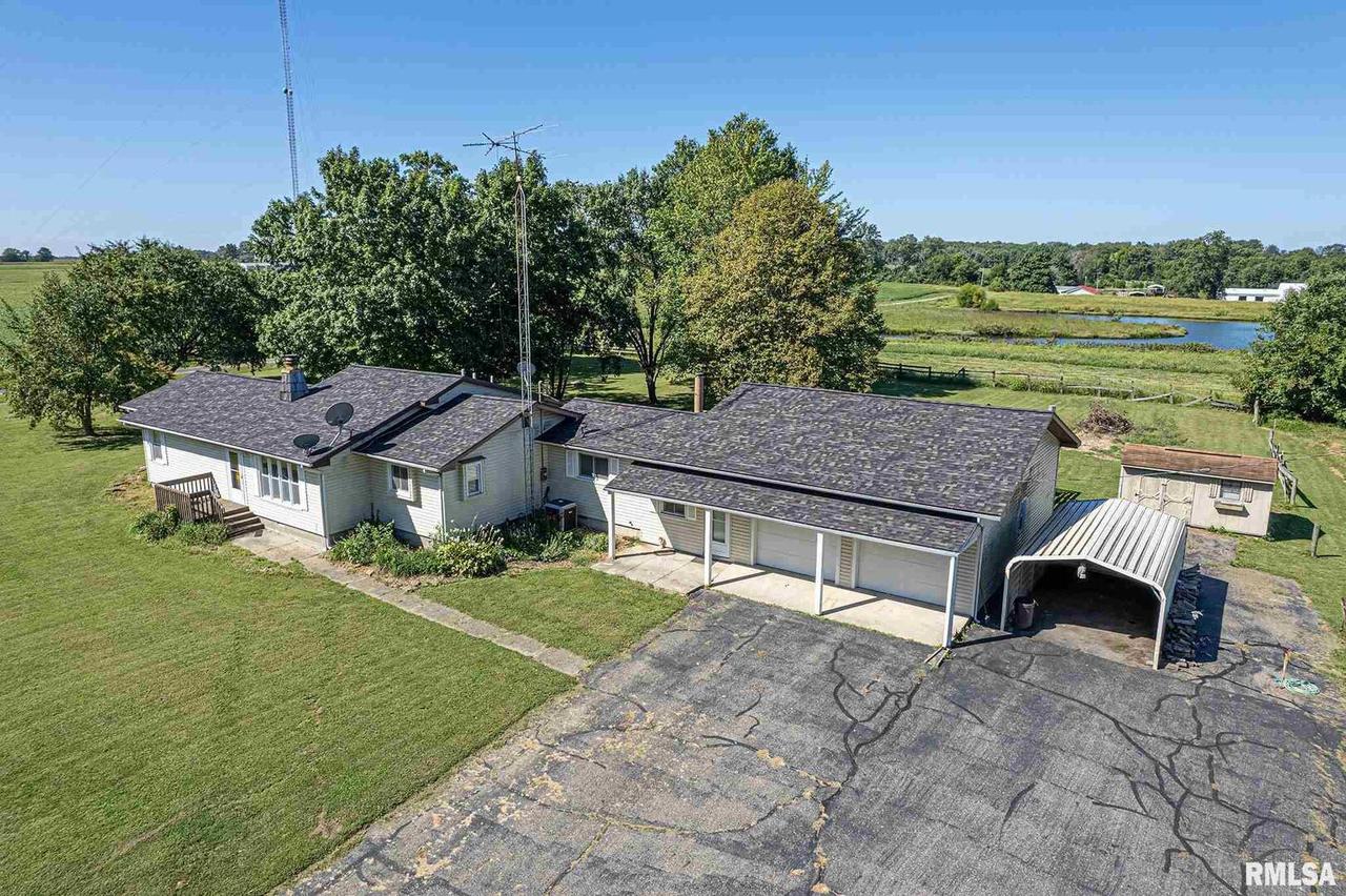 1907 Summertime Rd., Kell, IL 62853