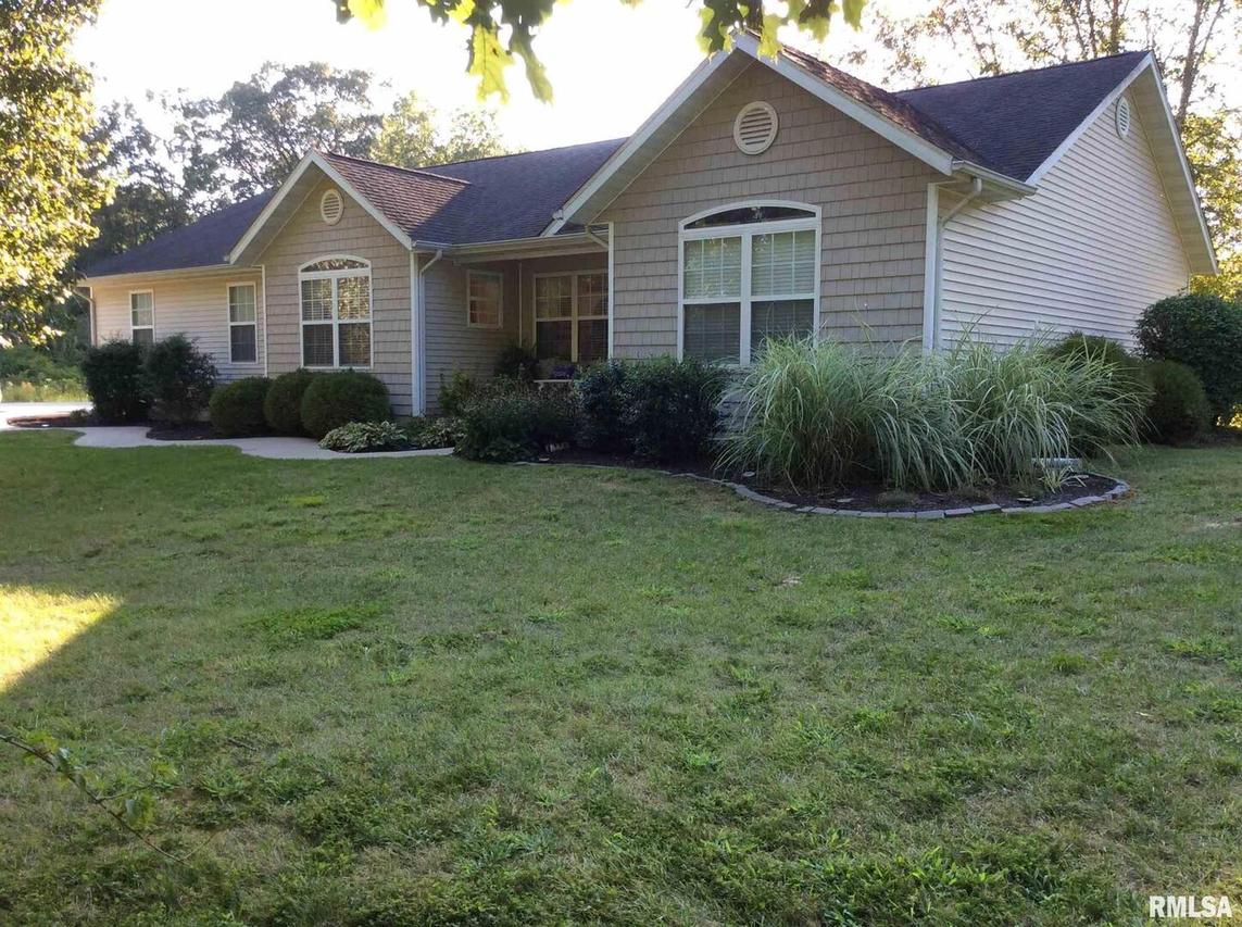 17543 N Old Salem Rd., Mt Vernon, IL 62864