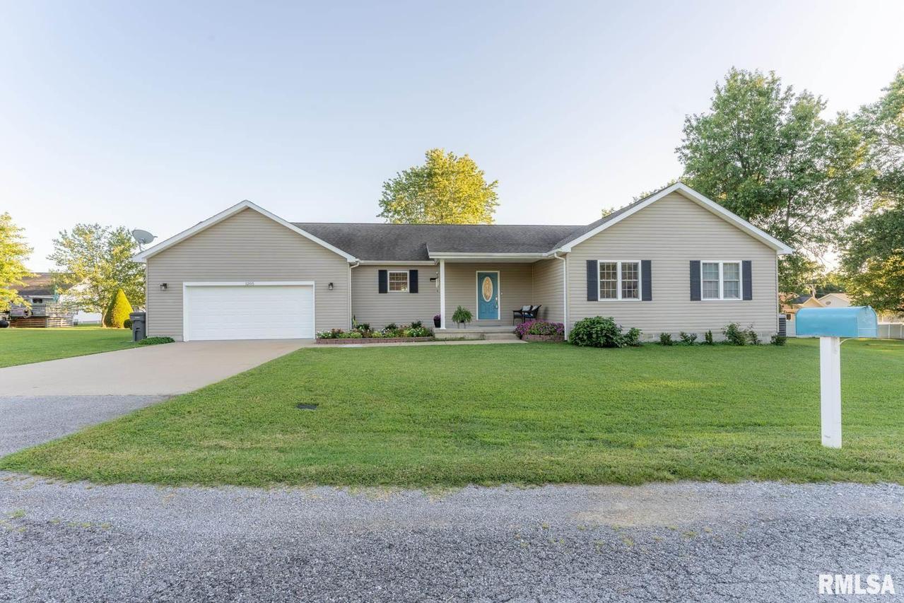 1205 Gerlock Ct., Carterville, IL 62918