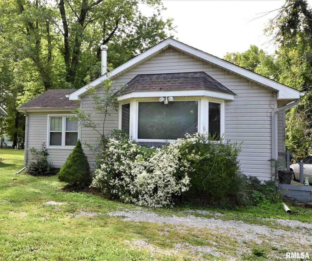 1192 E Pleasant Hill Rd., Carbondale, IL 62902