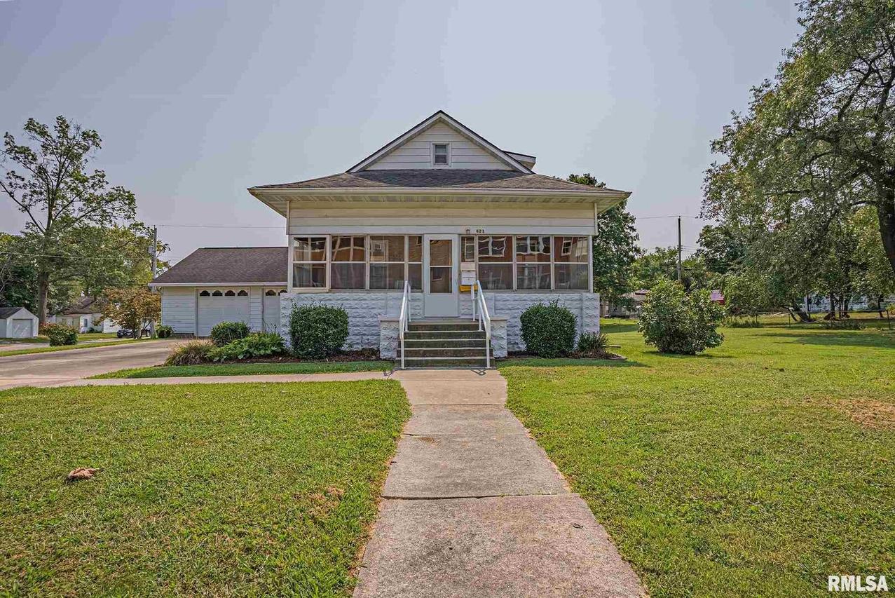 421 Oglesby St., Salem, IL 62881