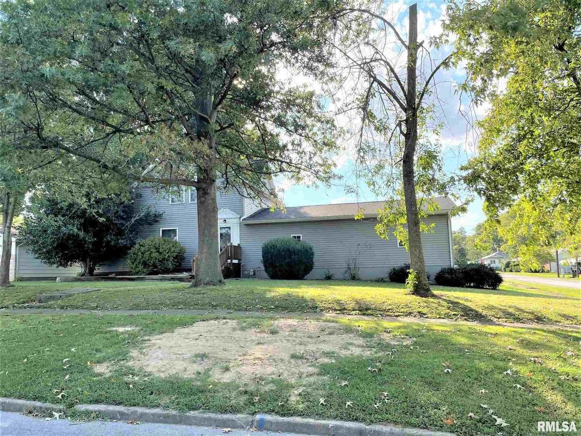 403 S Thomas St., Christopher, IL 62822