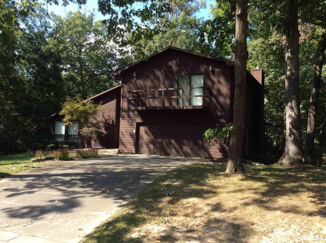 4226 Fox Creek Rd., Mt Vernon, IL 62864