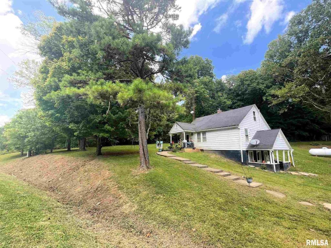 342 Bassett Rd., Elizabethtown, IL 62931