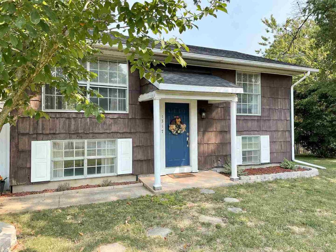 1317 W Madison St., Herrin, IL 62948