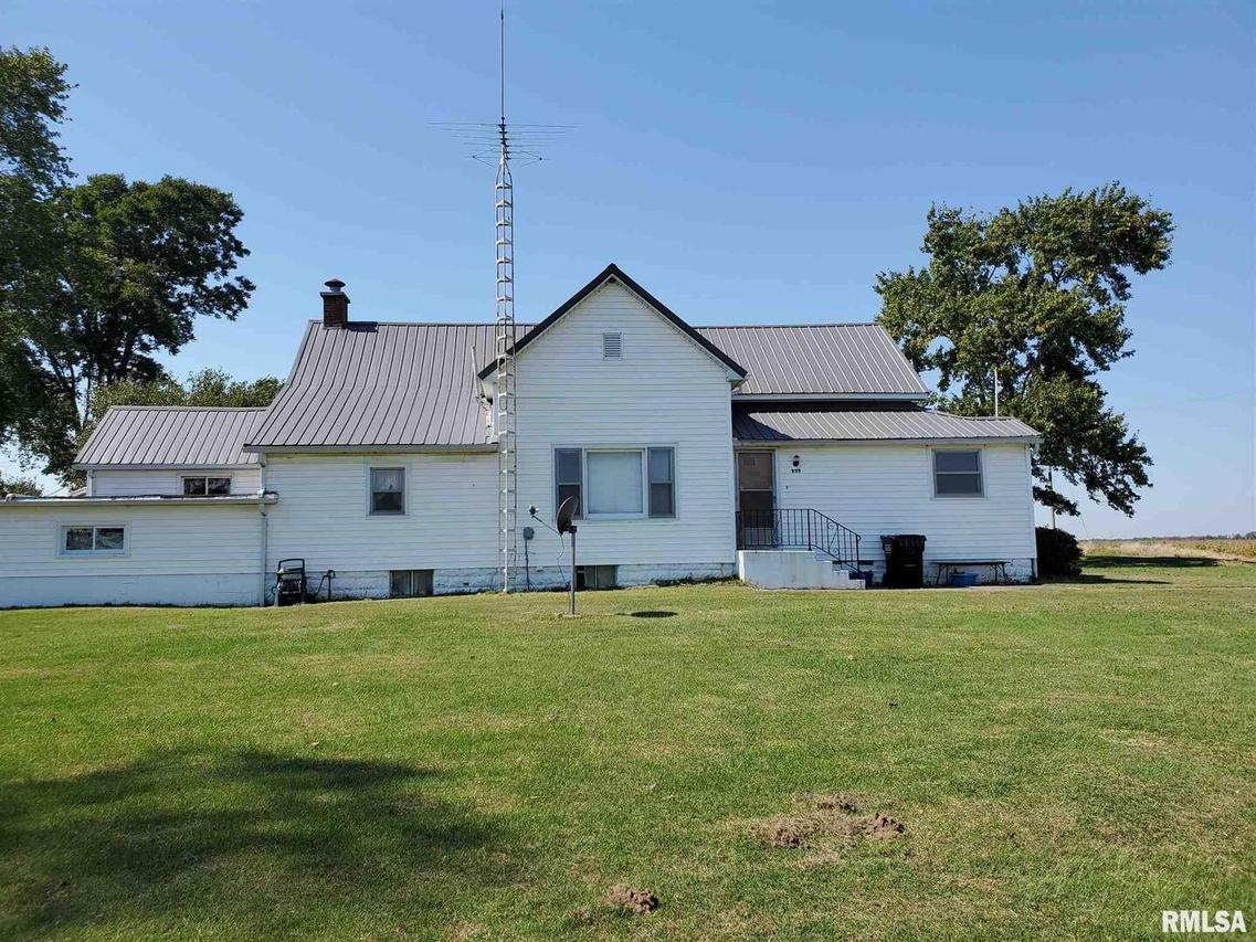 995 Francis Rd., Eldorado, IL 62930