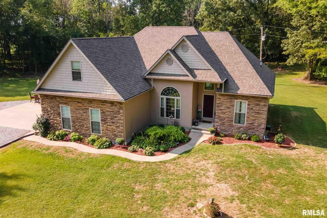 4133 Lagrande Trace, Carterville, IL 62918