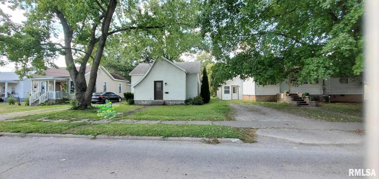 113 N Hickory St., Duquoin, IL 62274
