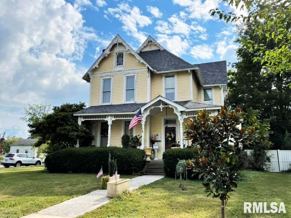 516 E 6th St., Metropolis, IL 62960